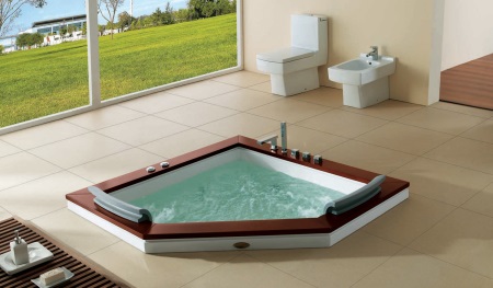 Jacuzzi o ciekawym kształcie